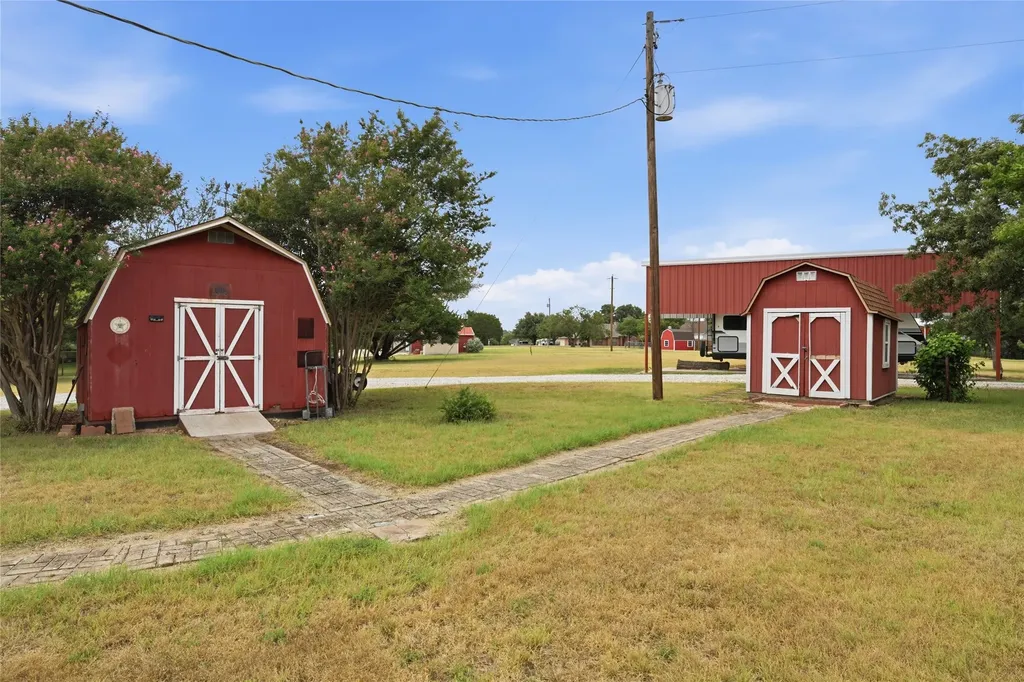180 Bend Of The Bosque Road China Spring TX 76633