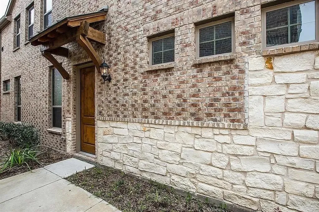 4678C Dozier Road Carrollton TX 75010