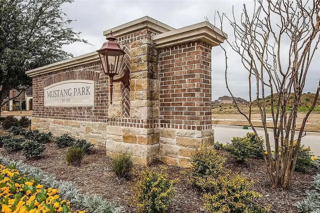 4678C Dozier Road Carrollton TX 75010