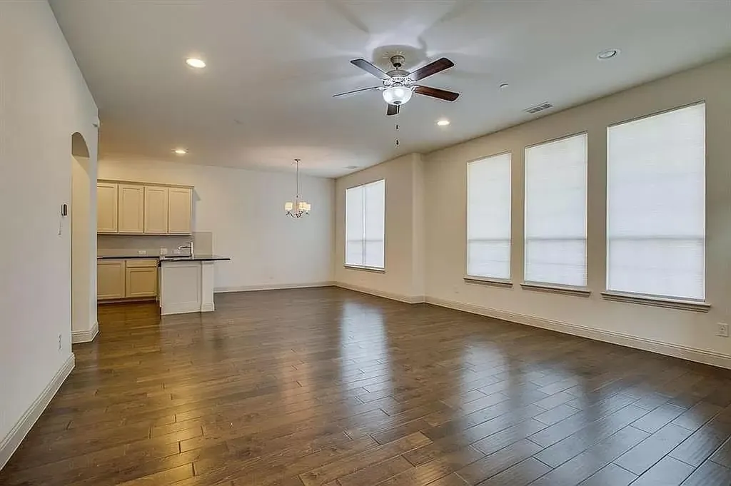 4678C Dozier Road Carrollton TX 75010