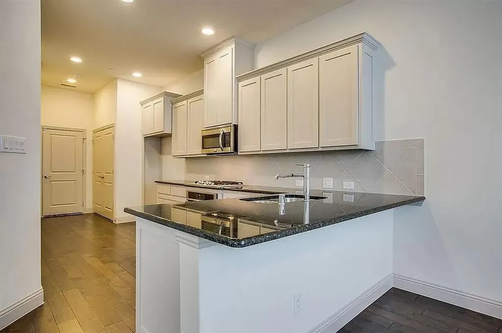 4678C Dozier Road Carrollton TX 75010