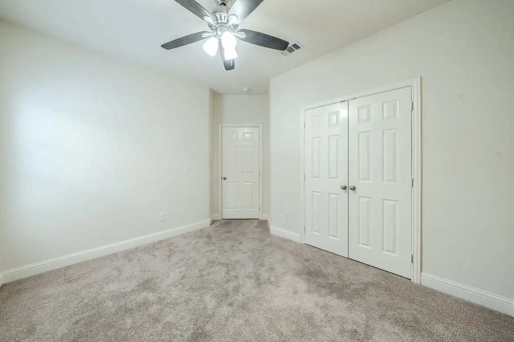 1717 Lake Eden Drive Euless TX 76039