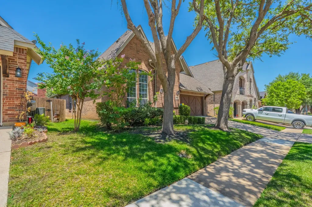 1717 Lake Eden Drive Euless TX 76039