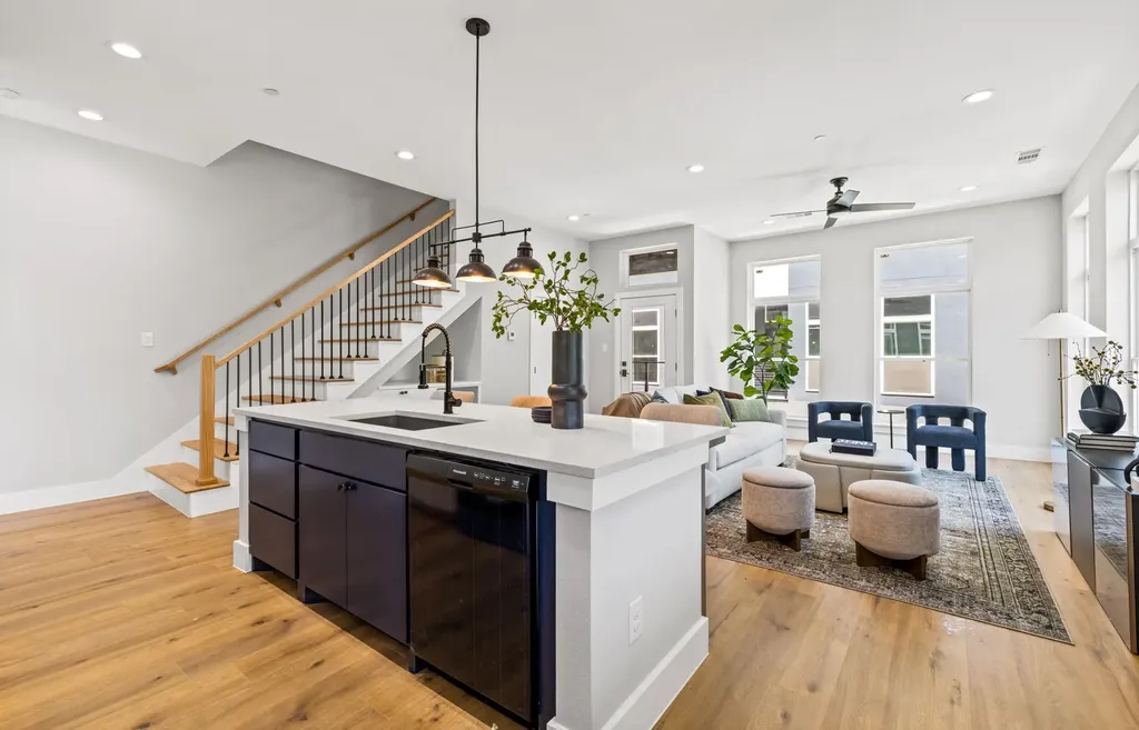 4709 Virginia Avenue Dallas TX 75204