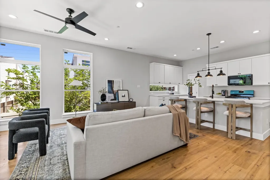 4709 Virginia Avenue Dallas TX 75204
