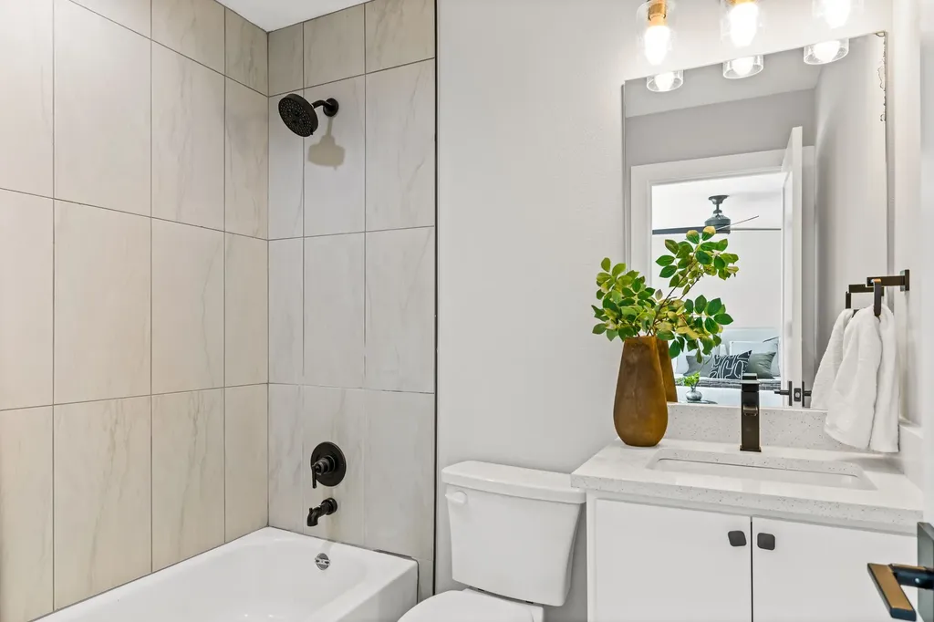 4709 Virginia Avenue Dallas TX 75204