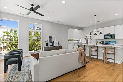 4709 Virginia Avenue Dallas TX 75204