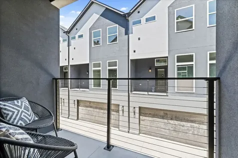 4709 Virginia Avenue Dallas TX 75204