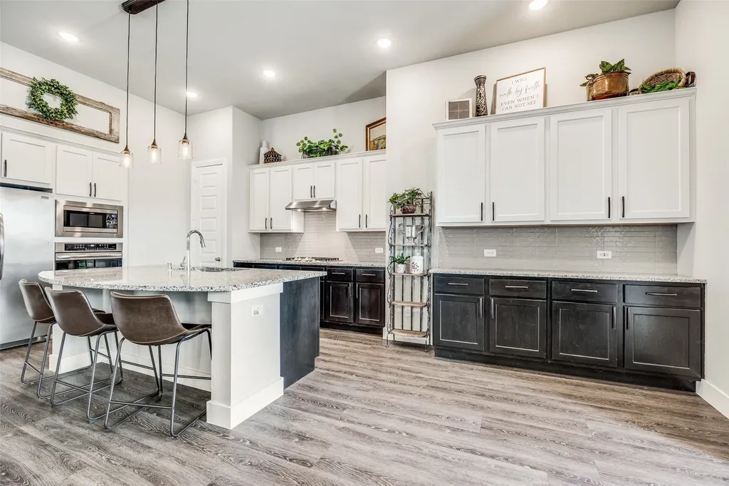 1412 Eclipse Road Aubrey TX 76227