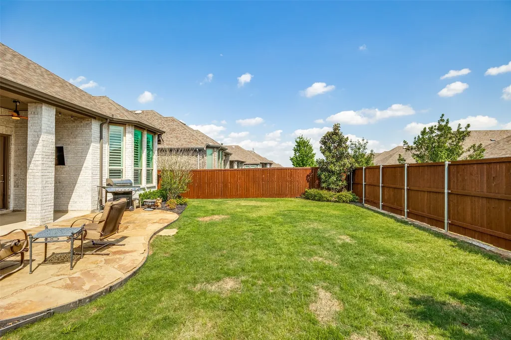 1412 Eclipse Road Aubrey TX 76227