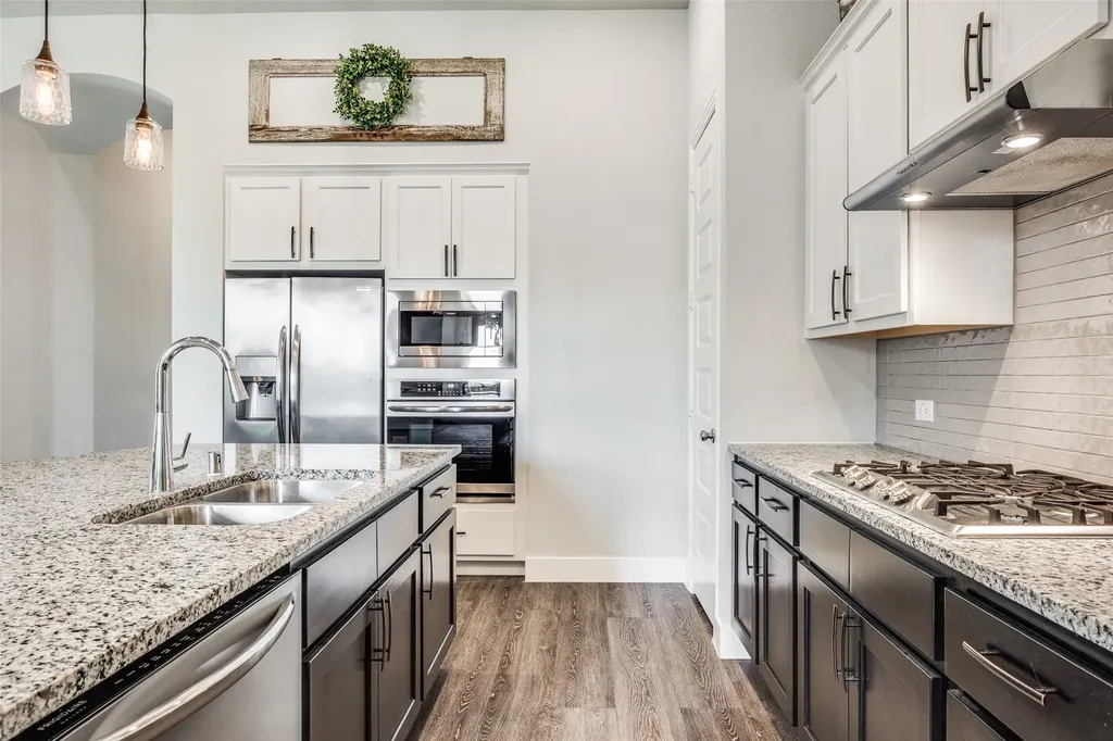 1412 Eclipse Road Aubrey TX 76227