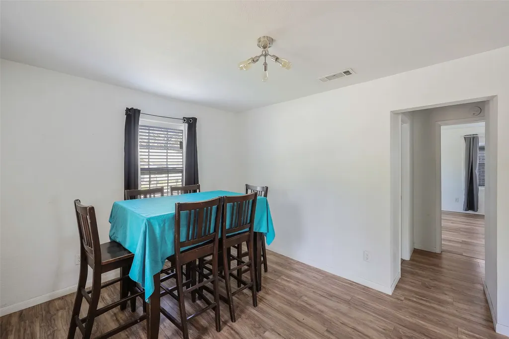 1130 W Day Street Denison TX 75020