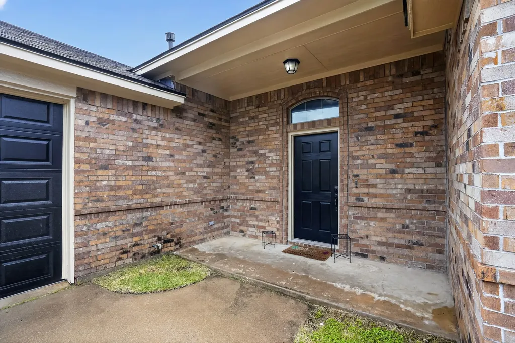 1301 Hyde Park Boulevard Cleburne TX 76033