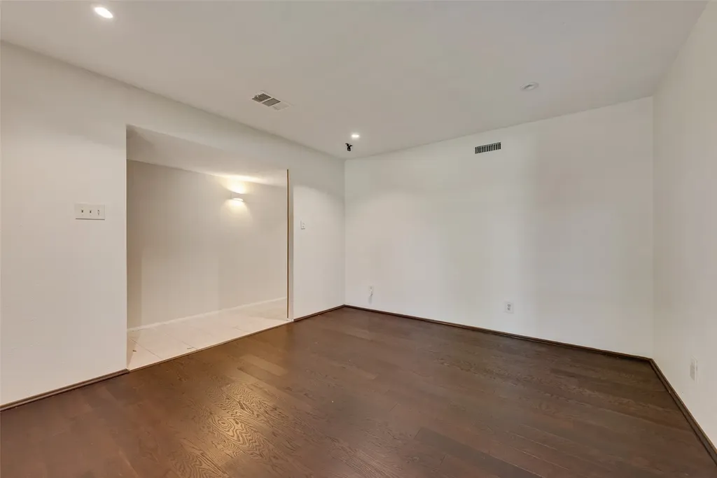 8515 Baumgarten Drive Dallas TX 75228