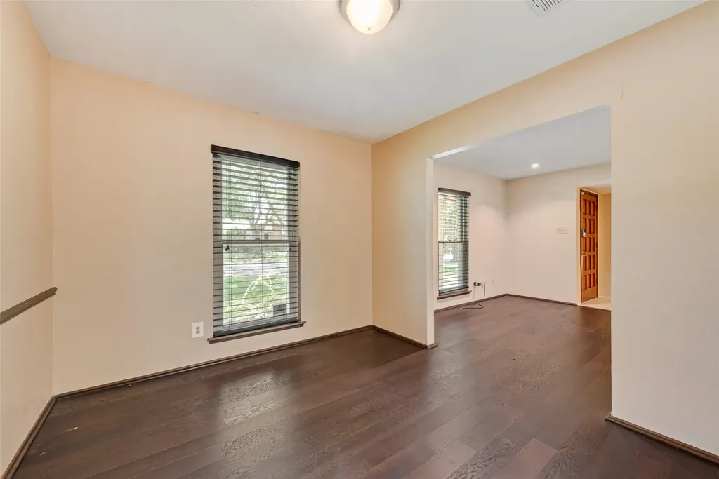 8515 Baumgarten Drive Dallas TX 75228