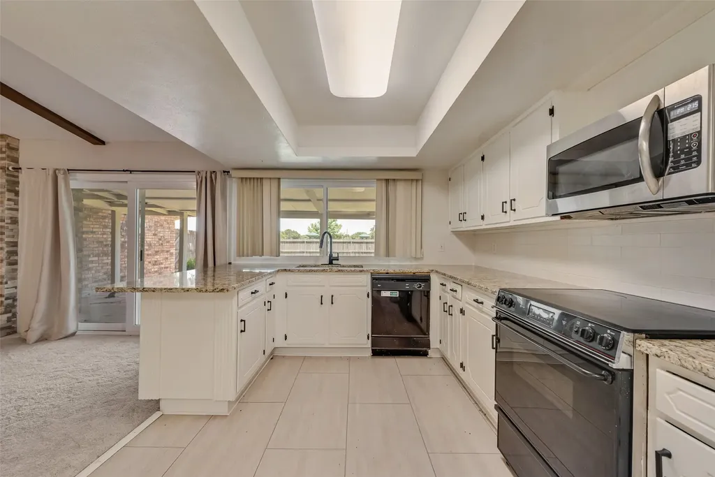 8515 Baumgarten Drive Dallas TX 75228