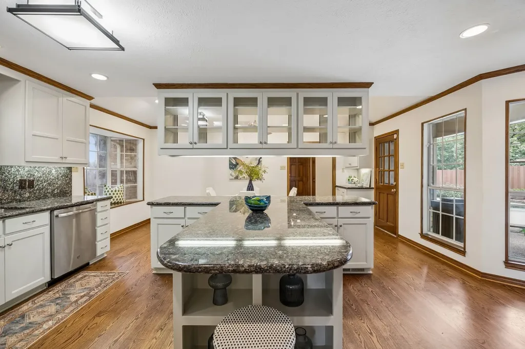 9624 Greensprint Drive Dallas TX 75238