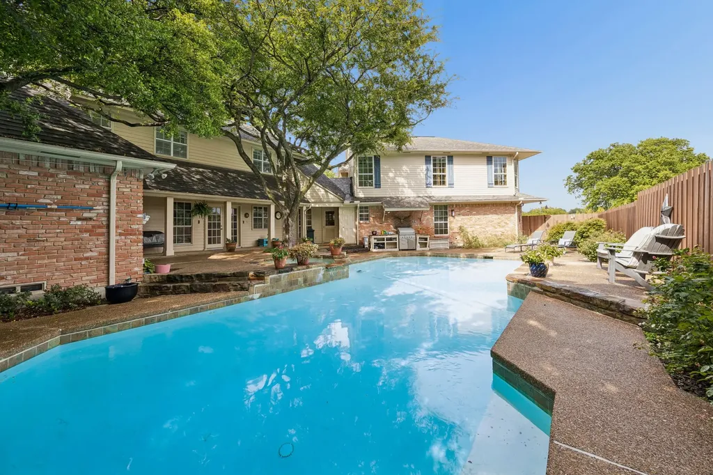 9624 Greensprint Drive Dallas TX 75238