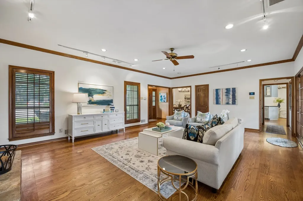 9624 Greensprint Drive Dallas TX 75238