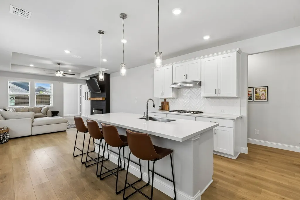 422 Holly Road Little Elm TX 75068