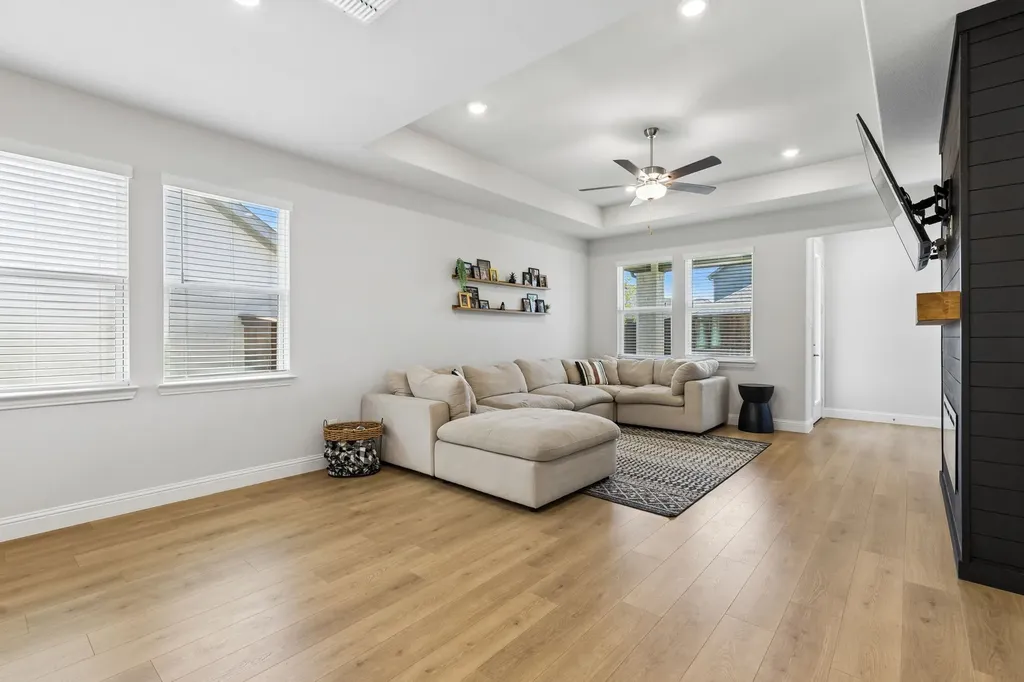 422 Holly Road Little Elm TX 75068