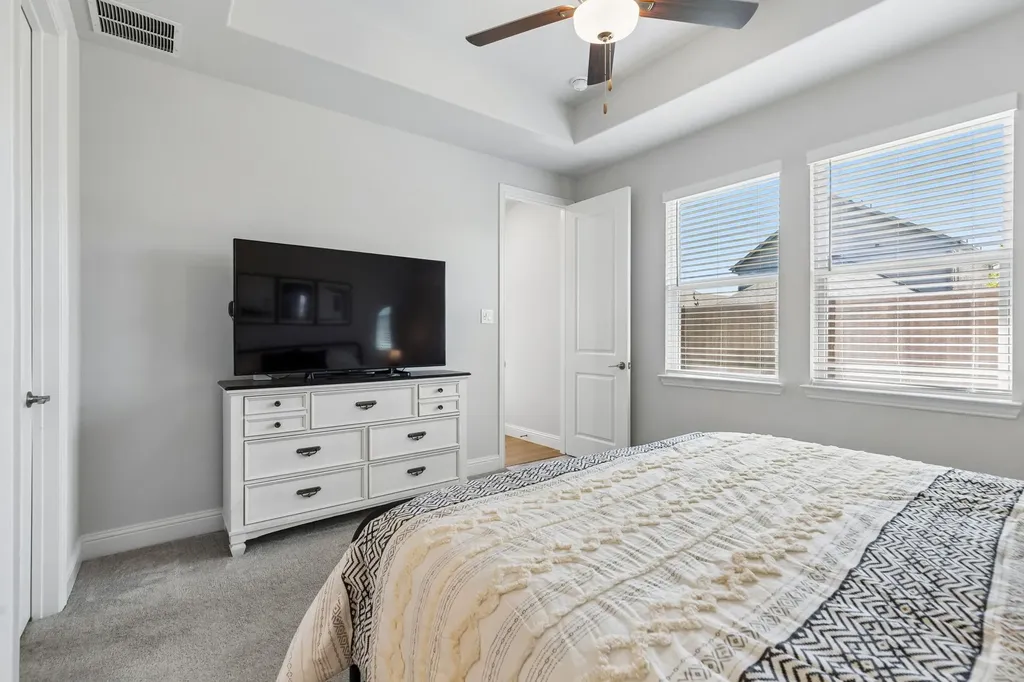 422 Holly Road Little Elm TX 75068