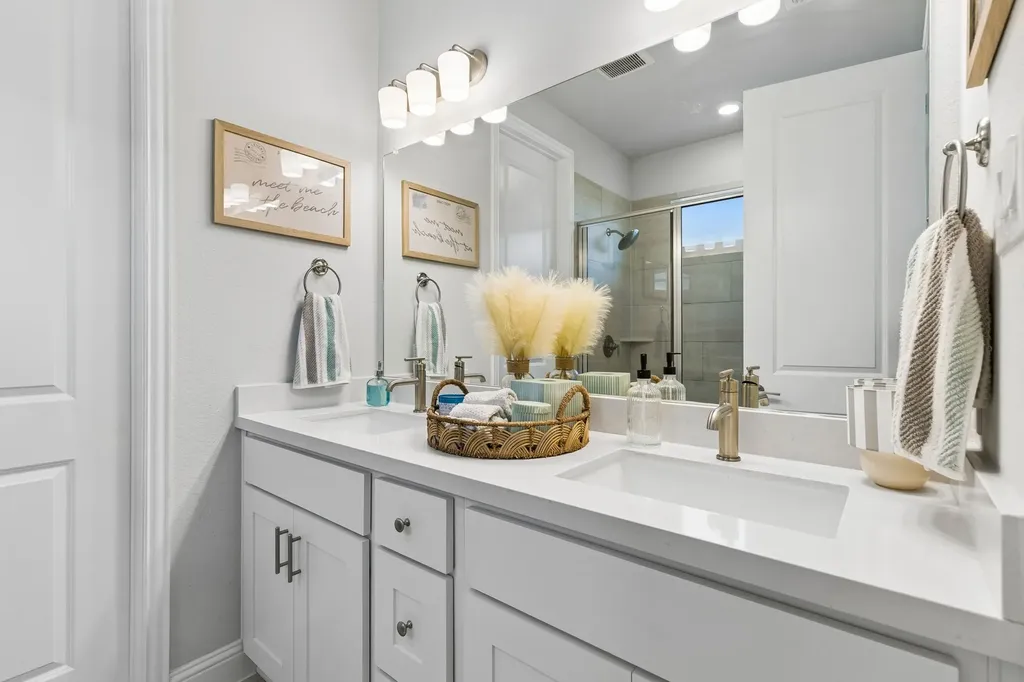 422 Holly Road Little Elm TX 75068