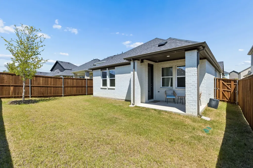 422 Holly Road Little Elm TX 75068