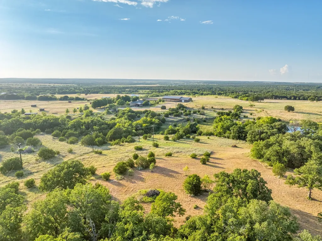 1030 Mustang Ridge Perrin TX 76486