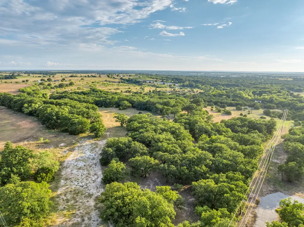 1030 Mustang Ridge Perrin TX 76486
