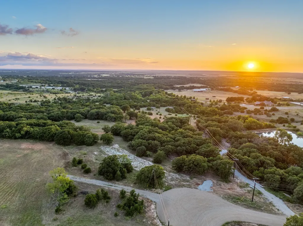 1030 Mustang Ridge Perrin TX 76486