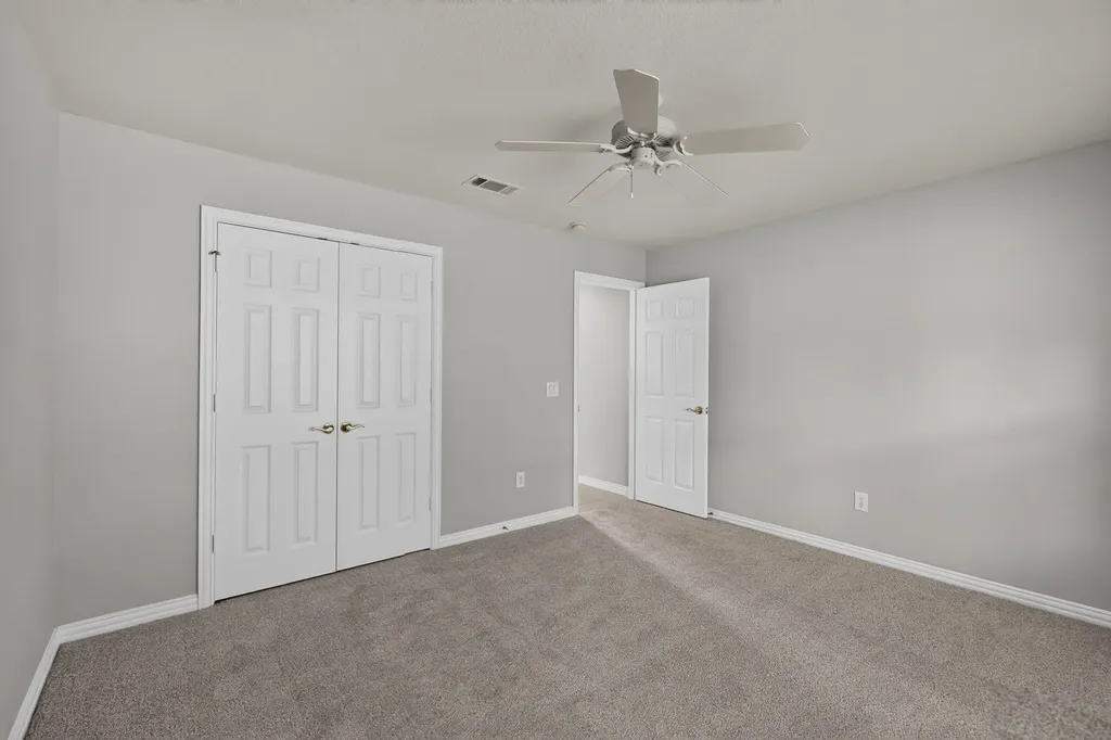 9704 Grandview Drive Denton TX 76207
