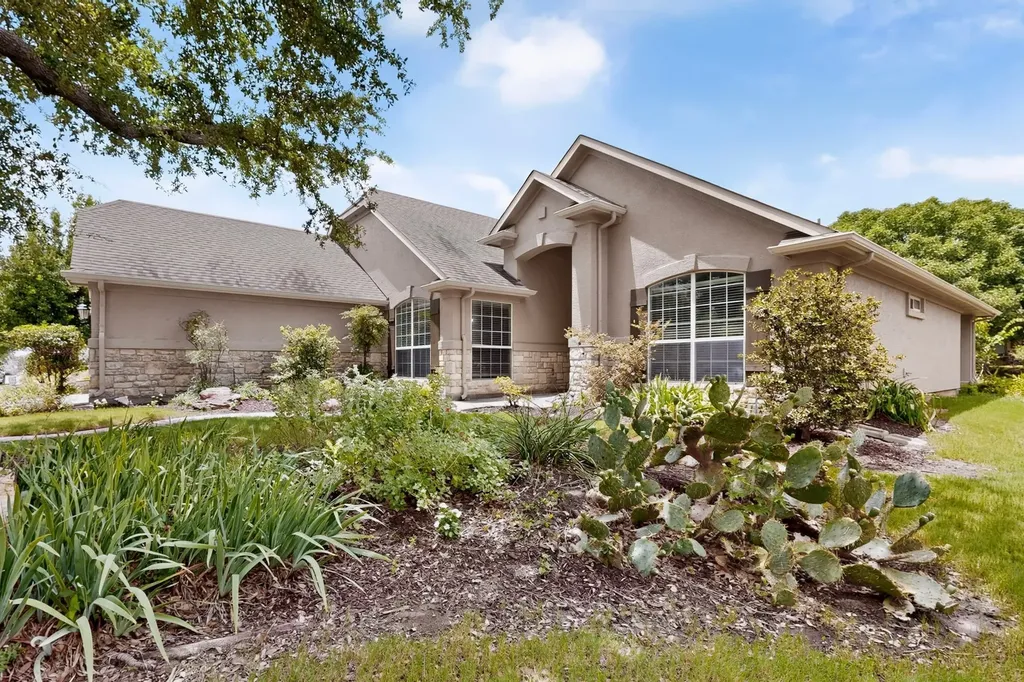 9704 Grandview Drive Denton TX 76207