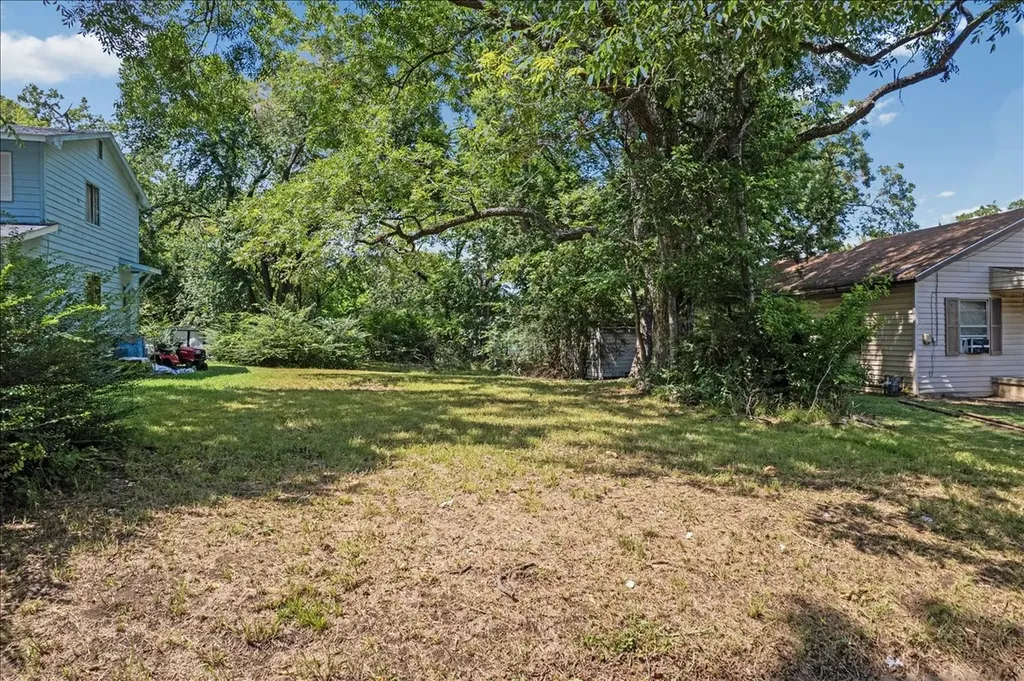 511 E Wilson Avenue Sherman TX 75090