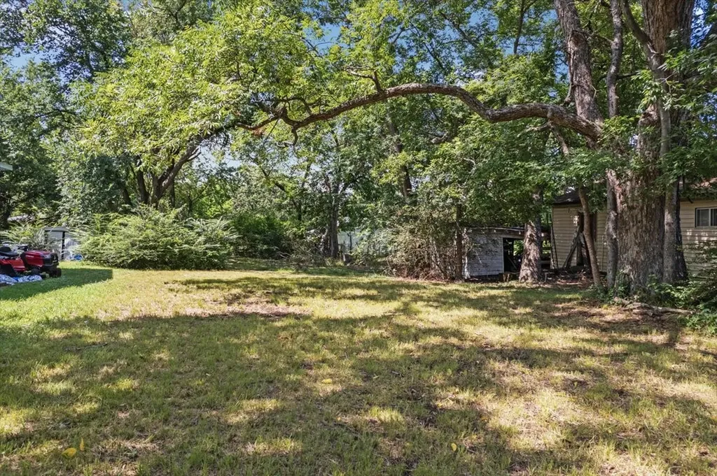 511 E Wilson Avenue Sherman TX 75090