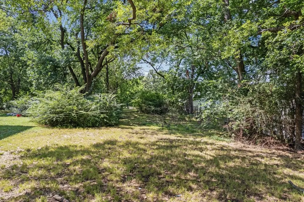 511 E Wilson Avenue Sherman TX 75090