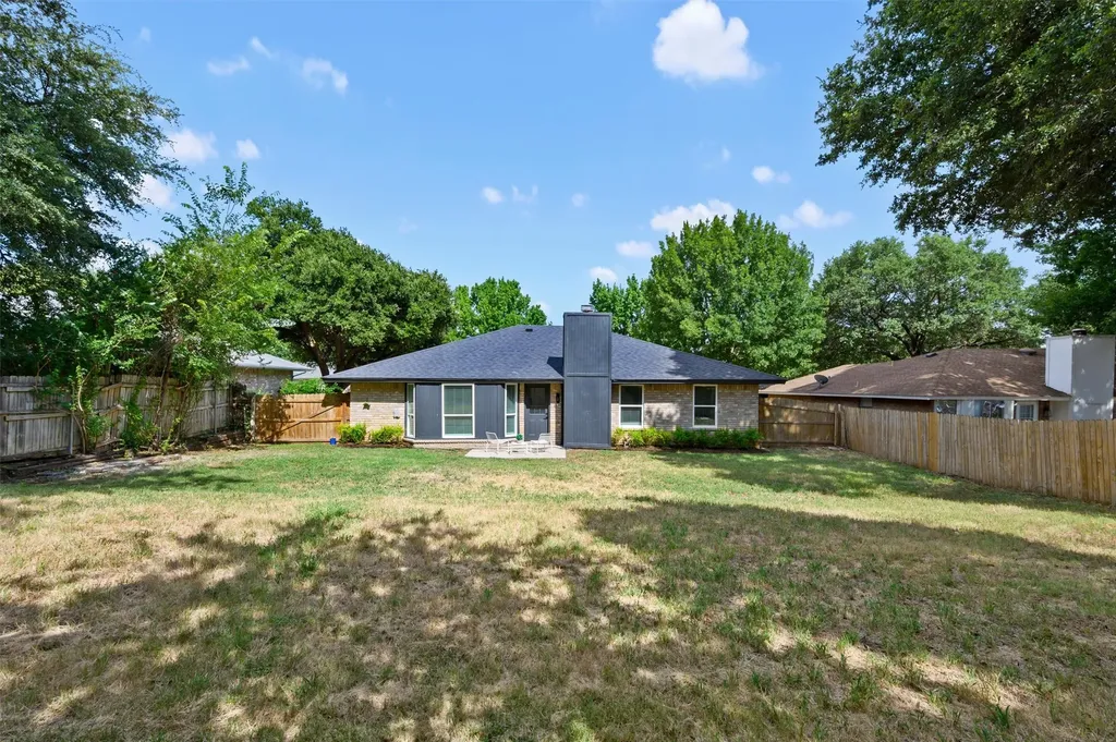 2407 Cranberry Lane Euless TX 76039
