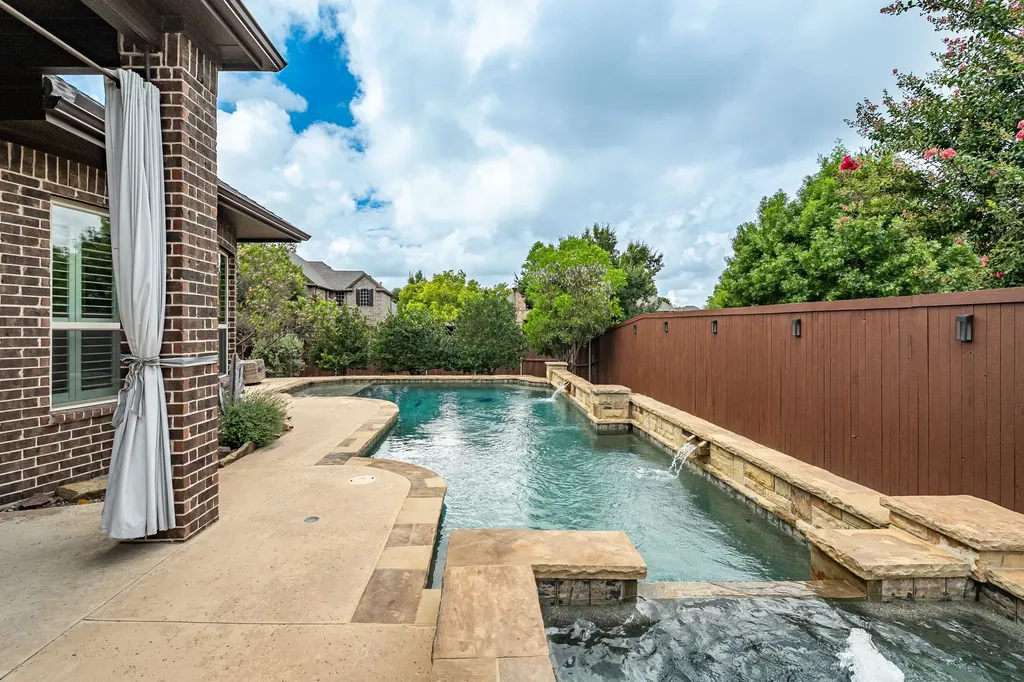 701 Beaver Creek Drive Murphy TX 75094