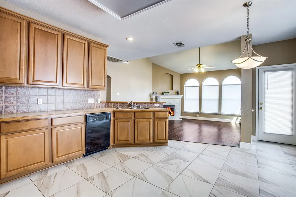 1402 Sunshine Drive Allen TX 75002