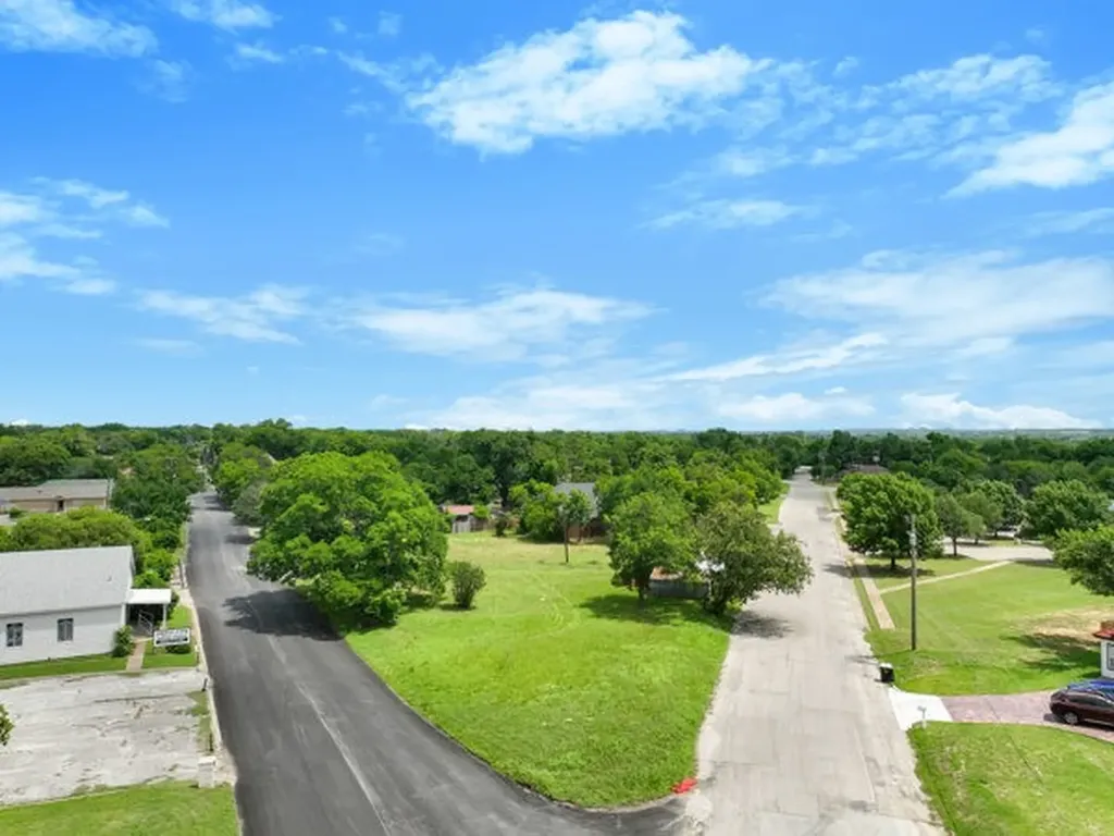 602 Trinity Street Cleburne TX 76031