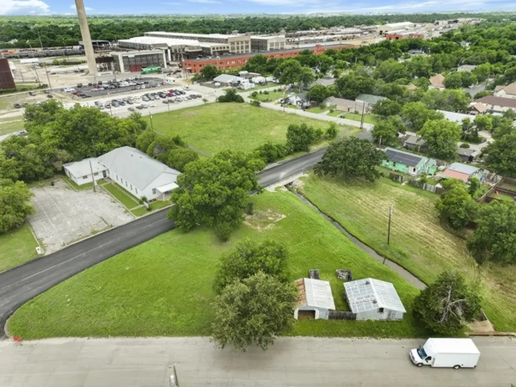 602 Trinity Street Cleburne TX 76031