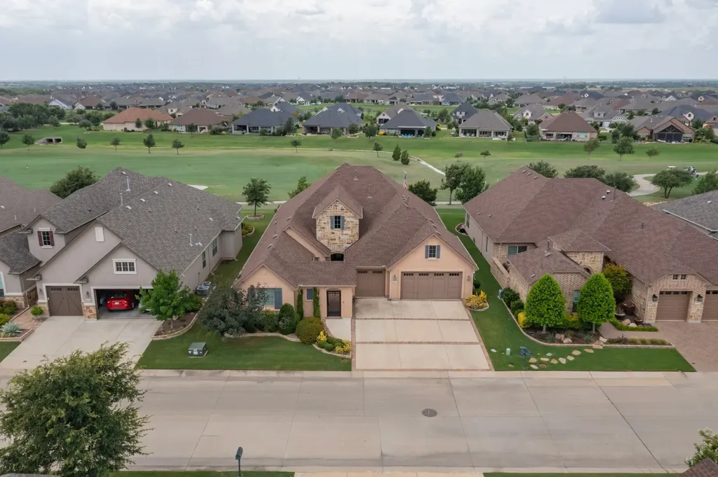 8216 American Way Denton TX 76207