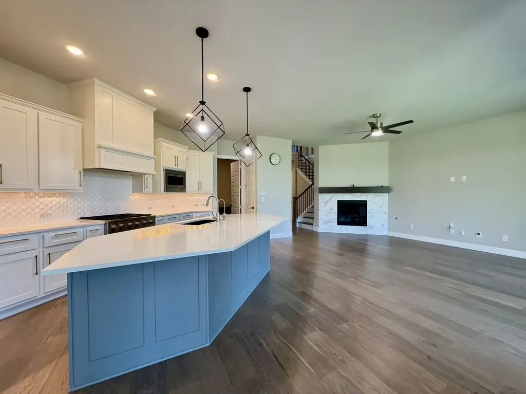 2912 Deerhurst Drive Highland Village TX 75077