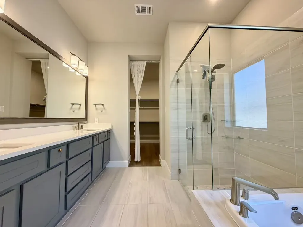 2912 Deerhurst Drive Highland Village TX 75077