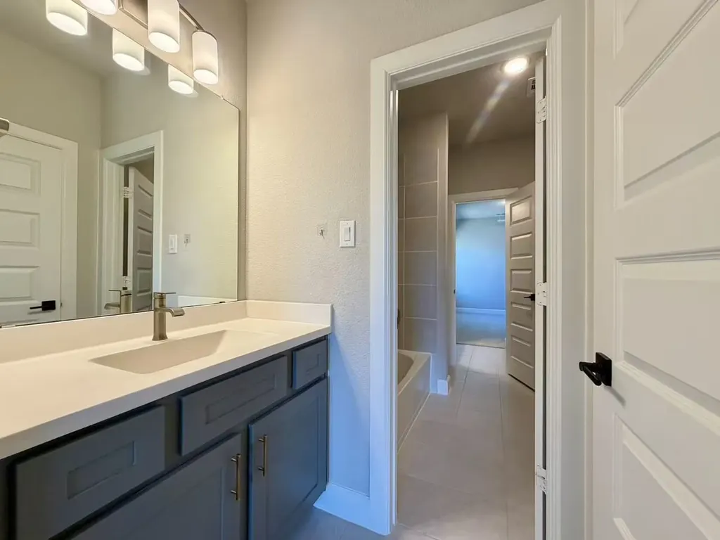 2912 Deerhurst Drive Highland Village TX 75077