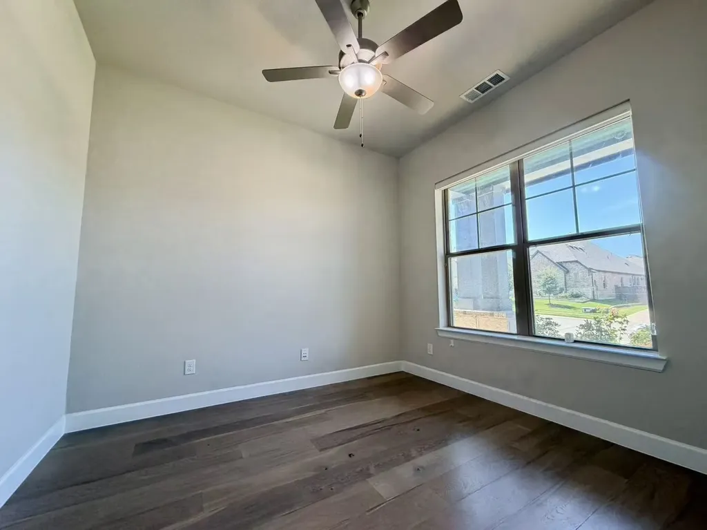 2912 Deerhurst Drive Highland Village TX 75077