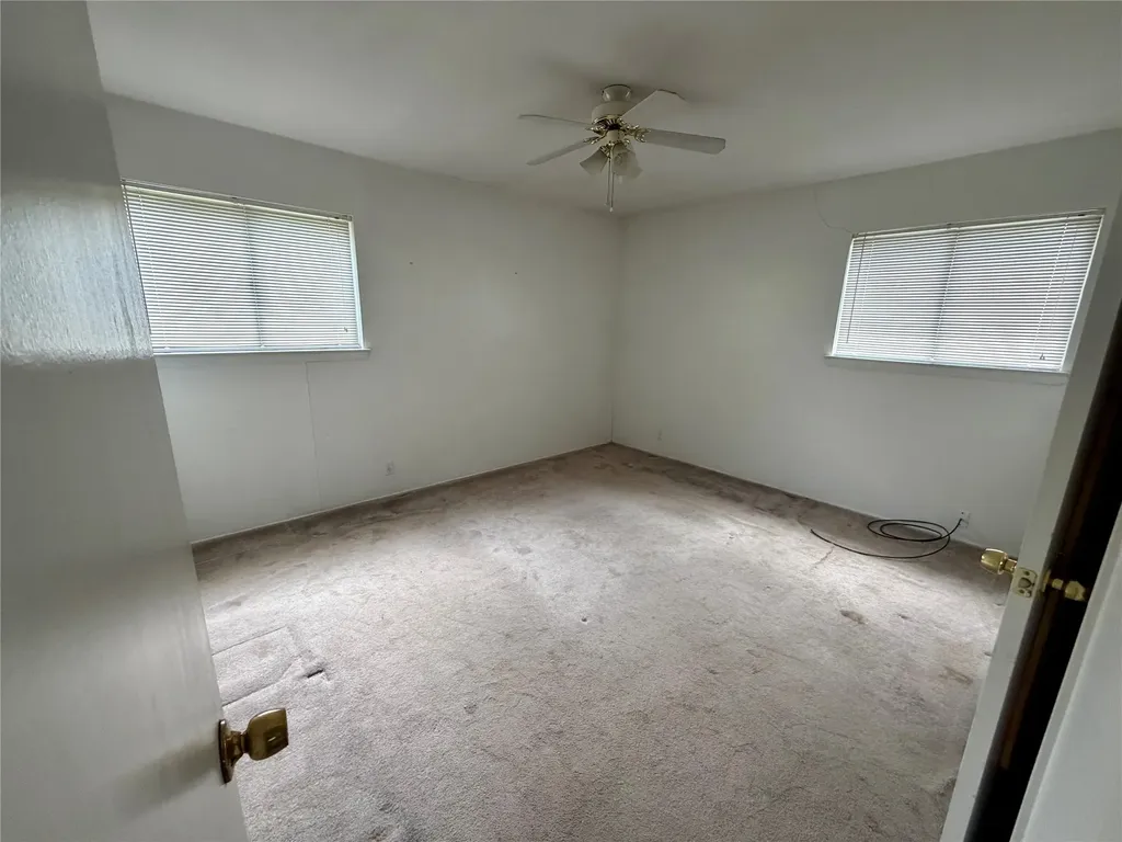 2411 Woodlawn Drive Ennis TX 75119