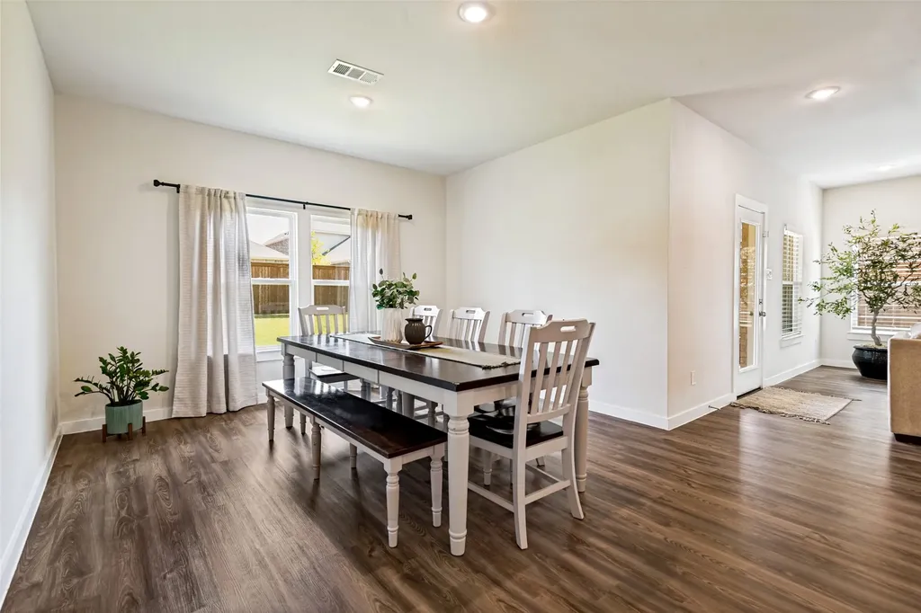 660 Cari Lane Forney TX 75126