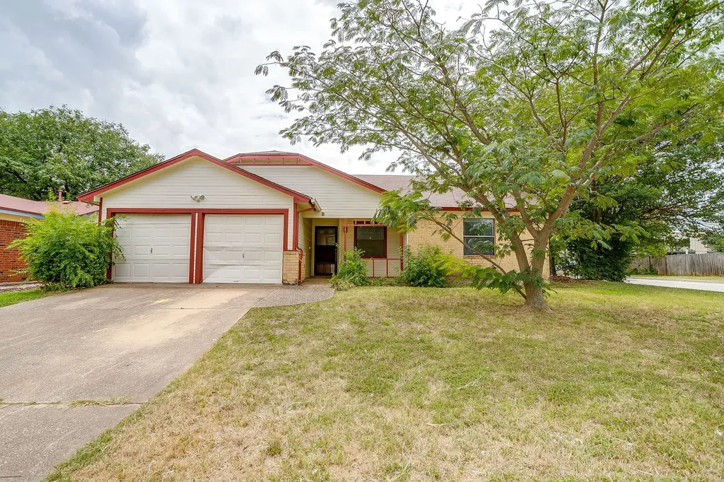 5745 Springtide Drive Fort Worth TX 76135