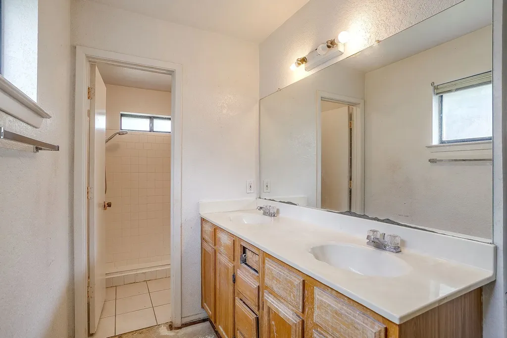 5745 Springtide Drive Fort Worth TX 76135